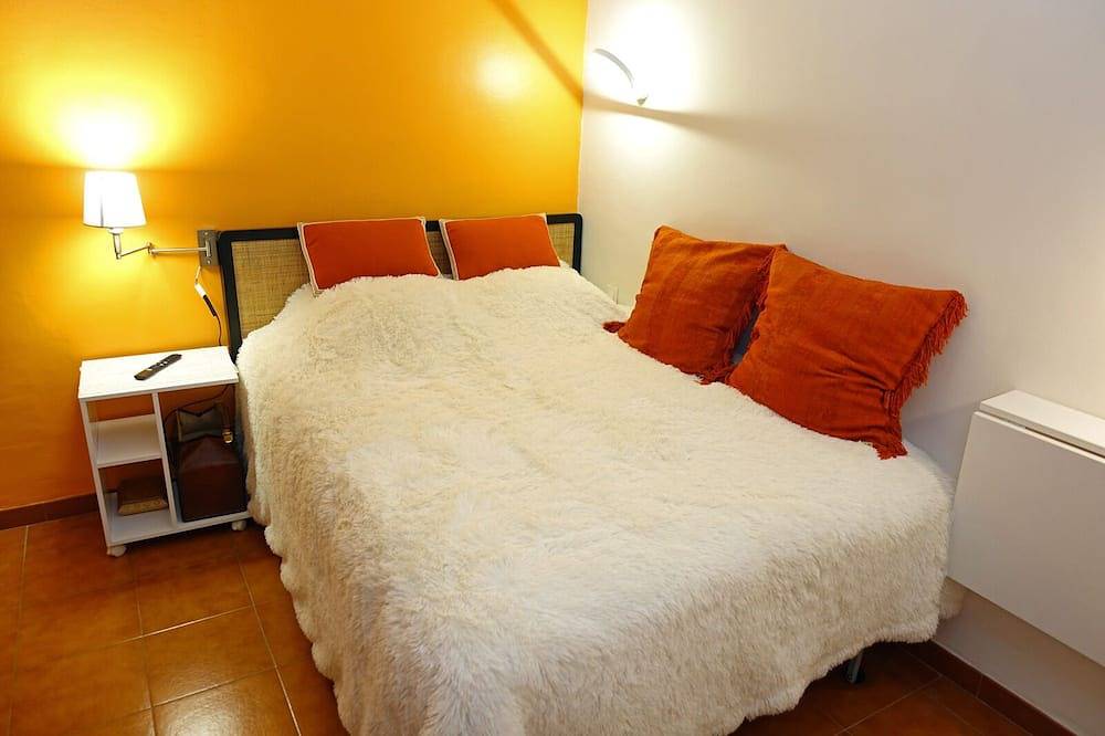 Appartement entier, Appartement de 50 m2 dans une résidence du centre ville in Cassis, Parc national des Calanques