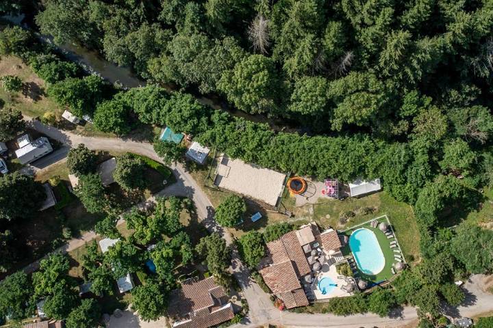 Location de vacances pour 7 personnes, avec terrasse et piscine à Saint-Vincent-de-Durfort - 2