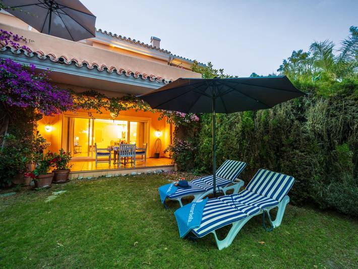 Ferienhaus für 4 Personen, mit Sauna und Garten sowie Meerblick und Pool, mit Haustier in Estepona - 2