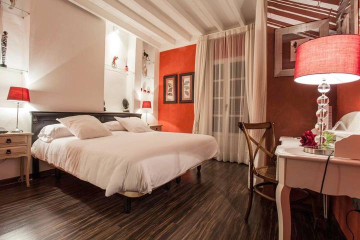 Hotel para 2 personas, con jardín y vistas - 1