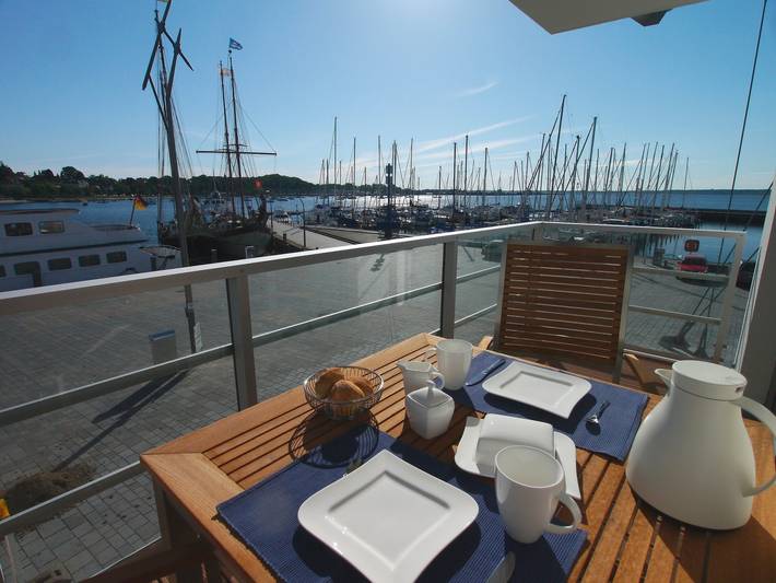 Apartamento de vacaciones para 5 personas, con balcón y vistas al lago - 1