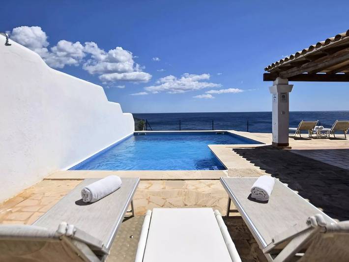Villa pour 6 personnes, avec jardin et piscine dans Cala Serena
