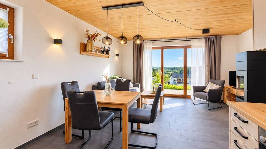 Ferienhaus für 4 Personen, mit Terrasse und Garten sowie Sauna und Ausblick in Neuastenberg - 4