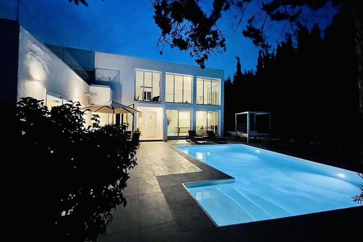 Villa for 8 people, with balcony and garden - 1