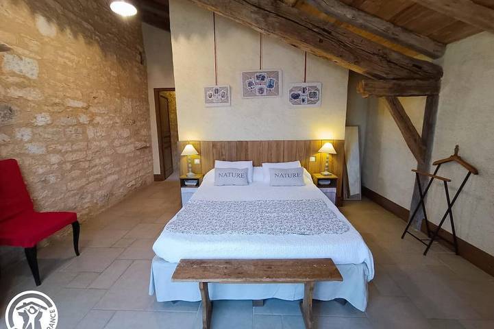 Location de vacances pour 4 personnes, avec jardin et piscine à Cremps - 2