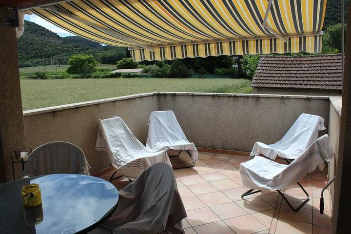 Gîte pour 4 personnes, avec Terrasse ainsi que Jardin et Vue à Valensole - 2