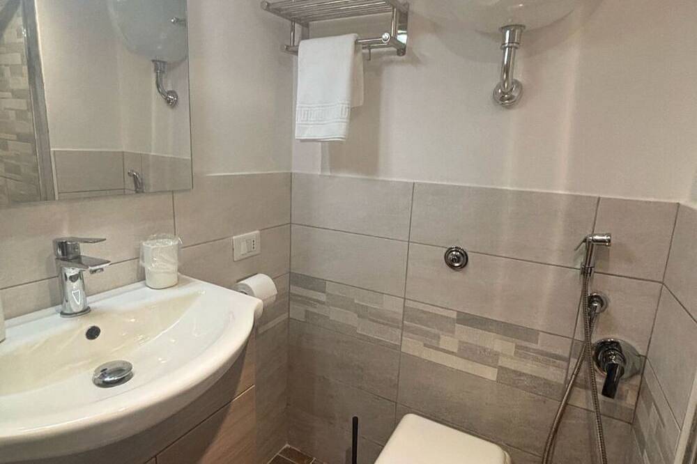 Ganze Wohnung, Everything in the Center in Tivoli, Rom Provinz