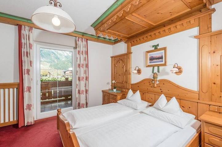 Ferienhaus für 2 Personen, mit Balkon und Whirlpool sowie Garten und Pool in Ramsau am Dachstein - 3