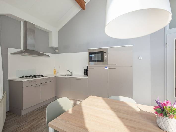 Bungalow für 8 Personen, mit Garten und Terrasse sowie Pool, kinderfreundlich in Domburg - 4