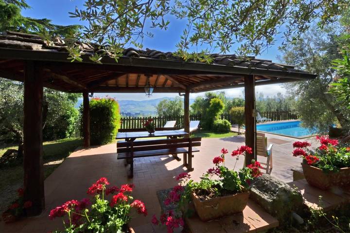Location de vacances pour 5 personnes, avec terrasse et piscine à Greve In Chianti - 2