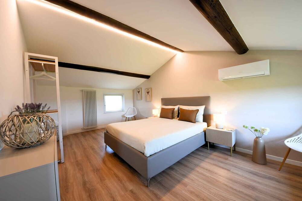 Holiday home with garden and air conditioning in Valeggio sul Mincio, Verona Province