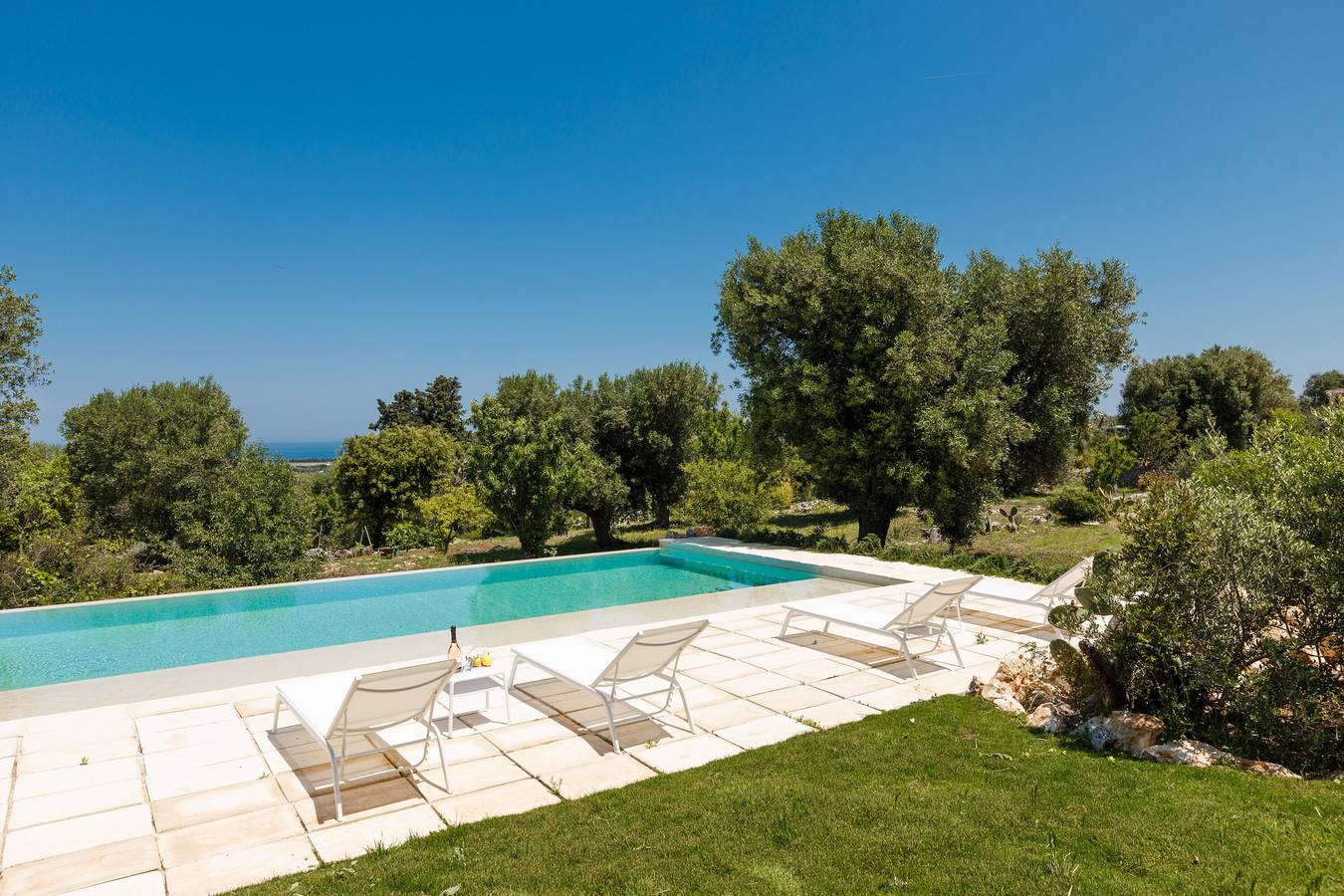 "Villa Filara" with Private Pool, Private Terraces & Wi-Fi in Salento