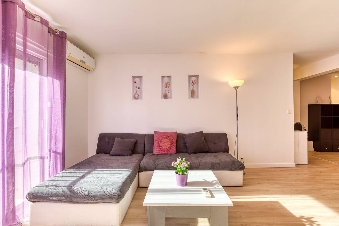 Apartamento entero, Gîte Acacia - Domaine de l'Enclos cerca del Mediterráneo y Montpellier in Mireval, Côte d'Améthyste