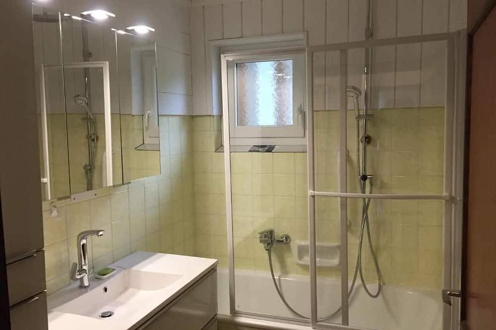 Ganze Wohnung, Ferienwohnungen Trattnig - Apartment mit Balkon in Afritz am See, Klagenfurt-Villach