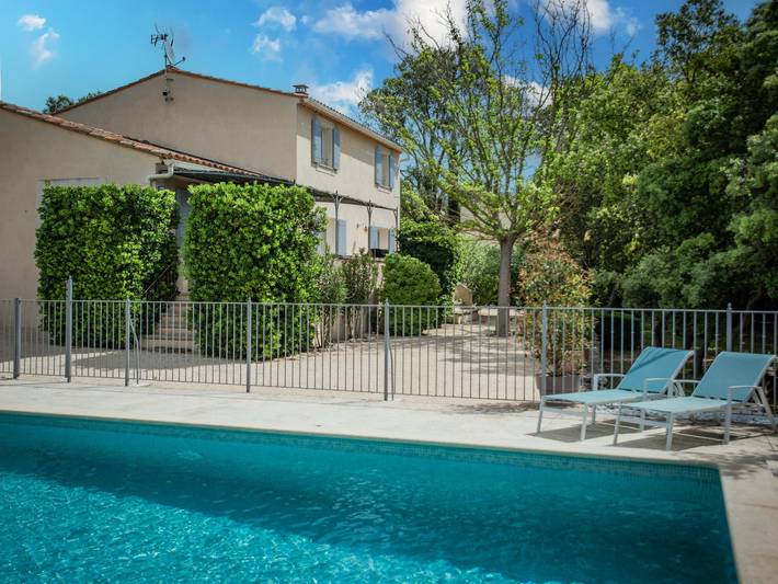 Location de vacances pour 8 personnes, avec jardin à Saumane-de-Vaucluse - 2