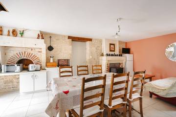 Location De Vacances pour 6 Personnes dans Doix-les-Fontaines, Fontenay-le-Comte, Photo 3