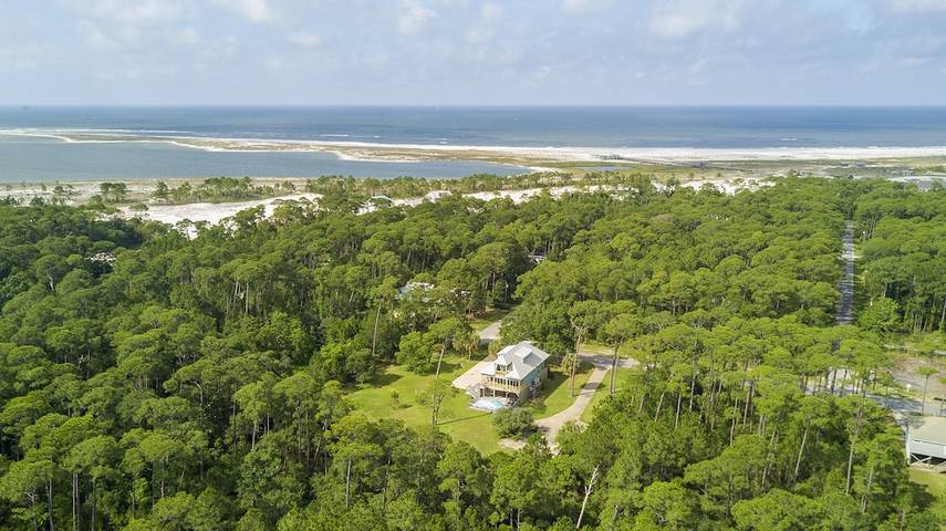 Vacation rental for 10 people, with pool and balcony in Alabama Gulf Coast