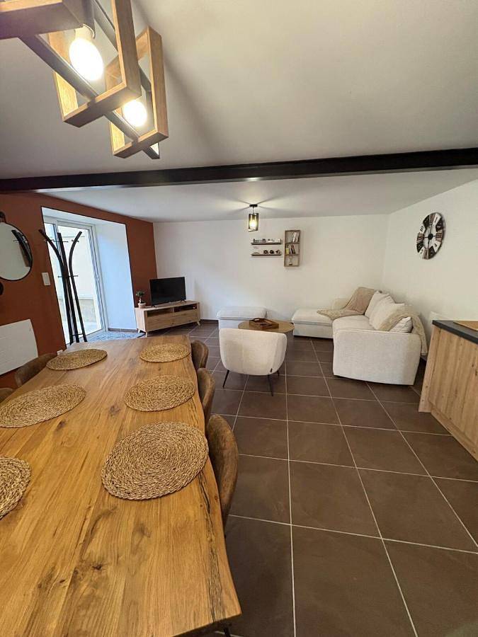 Location de vacances pour 6 personnes, avec terrasse, animaux acceptés à Pierry - 2
