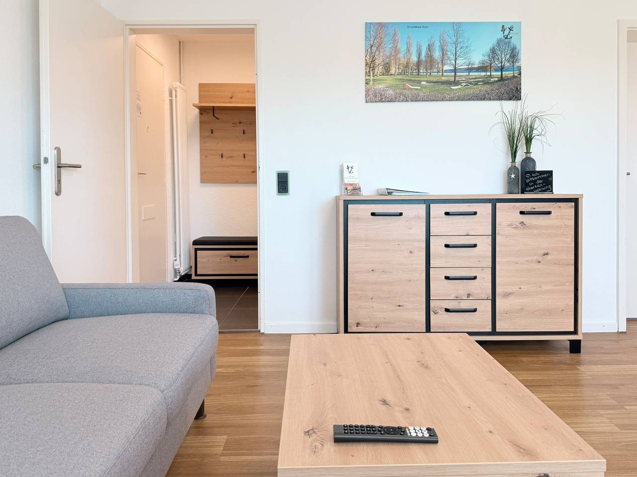 Ganze Wohnung, Höri-Nest: 75 m² große Garten-Wohnung mit 2 Balkonen in Gaienhofen, Untersee