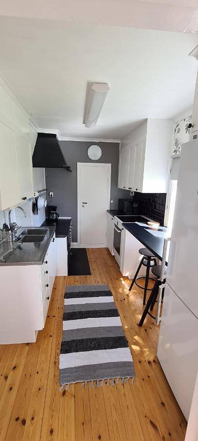 Ferienhaus für 4 Personen, mit Terrasse und Garten in Mora - 3