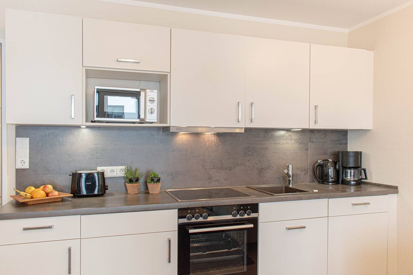 Ganze Wohnung, Ferienwohnung Seebrücke 04 - Die Ostsee und der Scharbeutzer Strand liegen nur wenige Meter entfernt in Scharbeutz, Ostholstein