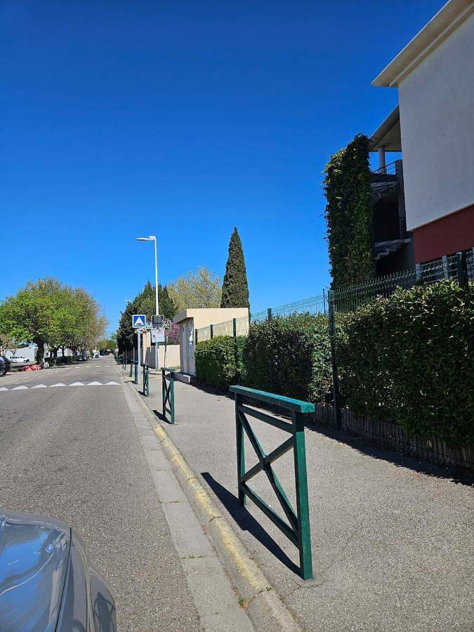 Gîte pour 4 personnes, avec Piscine et Vue à Saint-Martin-de-Crau - 4