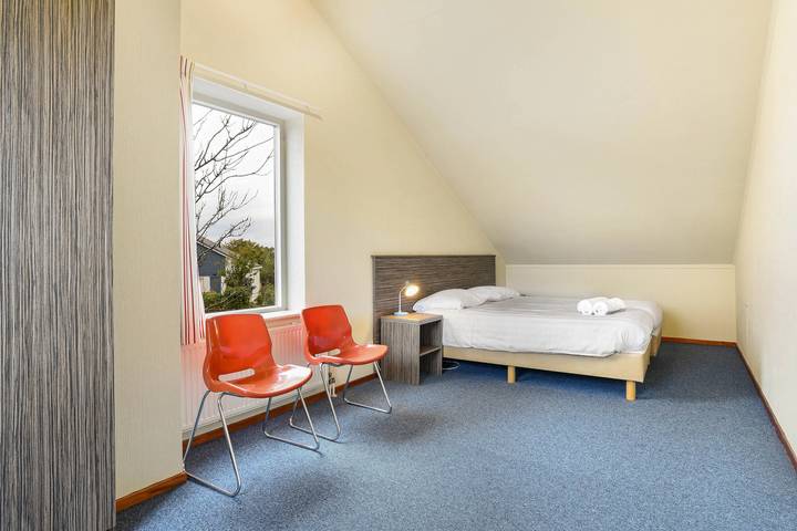 Bungalow für 4 Personen, mit Balkon/Terrasse und Terrasse in De Koog - 4