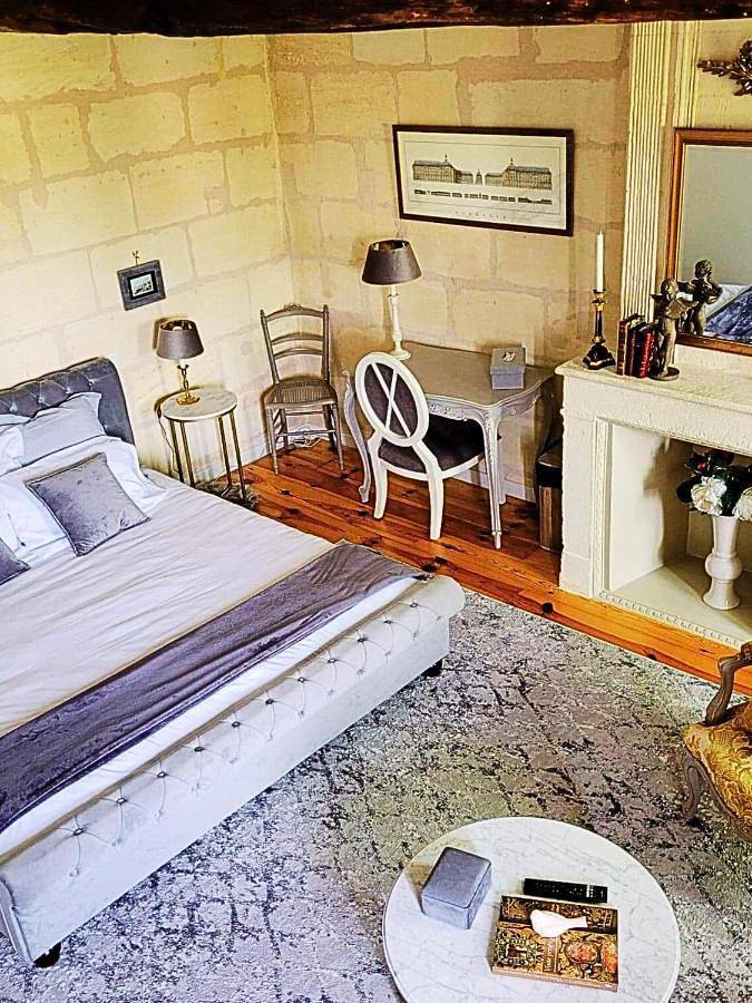 Location de vacances pour 2 personnes, avec jardin et vue ainsi que piscine et bassin pour enfant à Lugon-et-l'Île-du-Carnay - 3