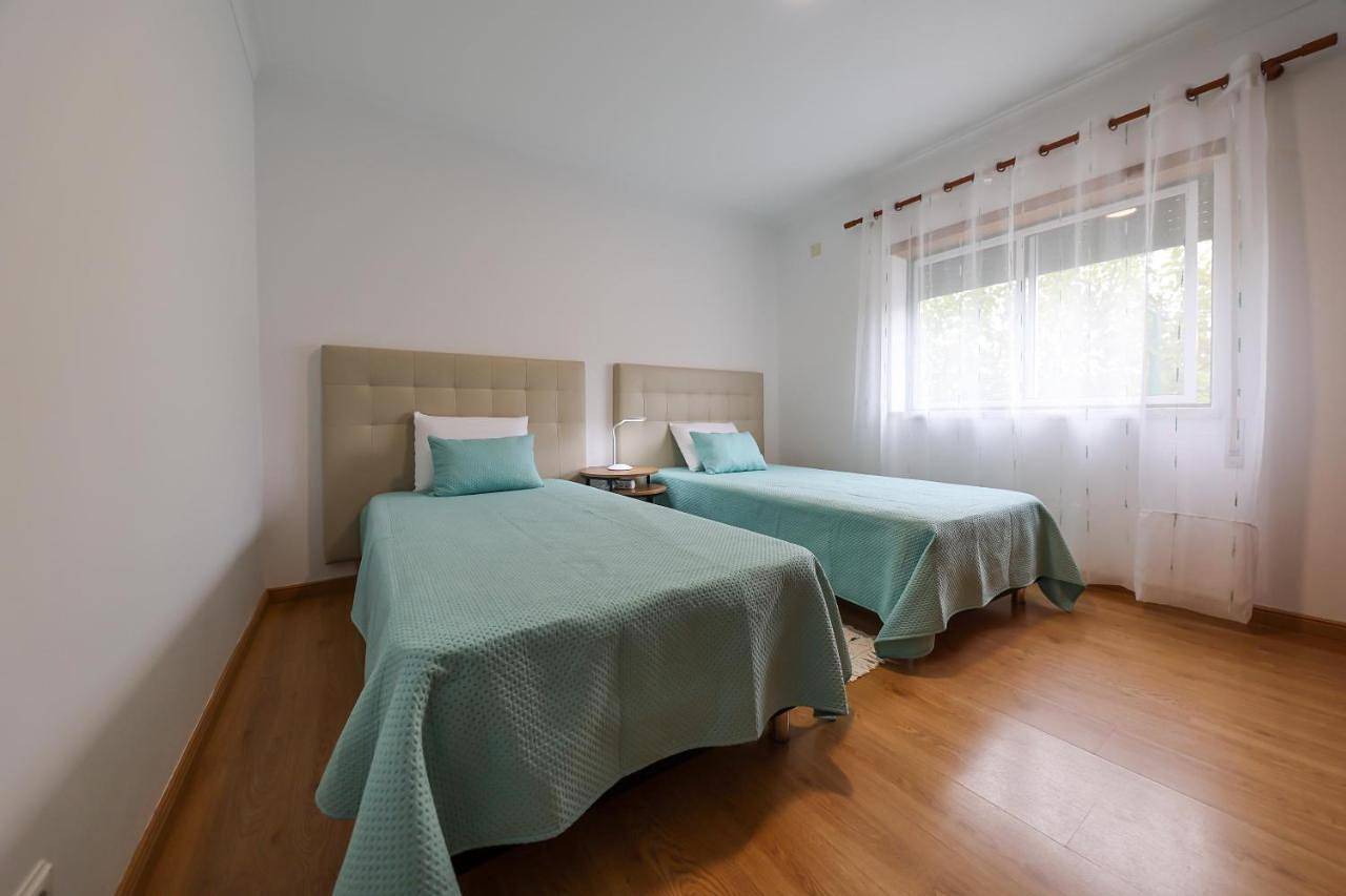 Casas com Amoras in Serra da Pescaria in Praia do Salgado, Famalicão