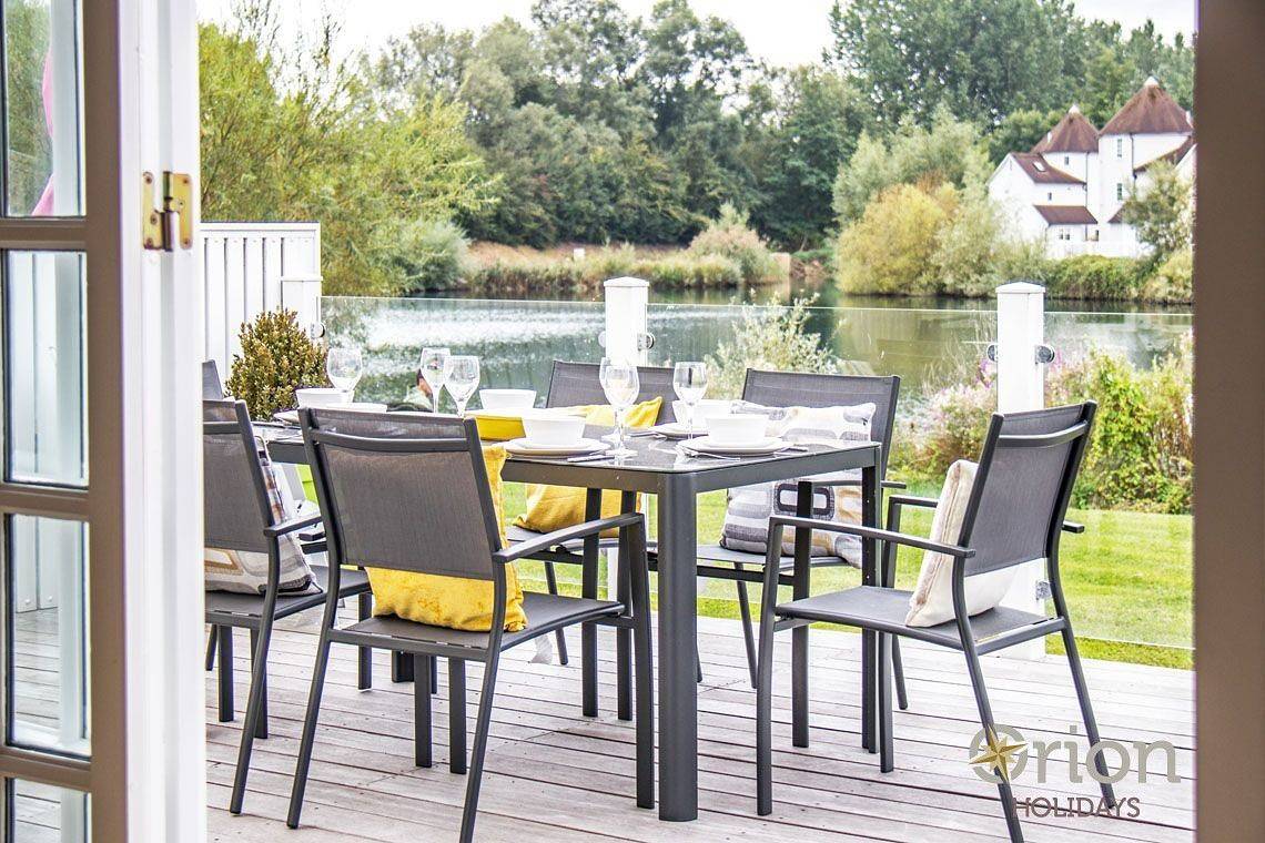 Windrush Lake 88, Waterside in Gloucestershire