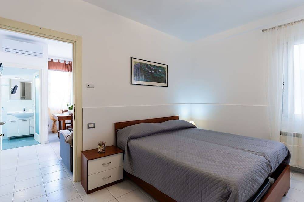 Stunning  villa for 4 people with Wifi, Tv and pets allowed in Taggia (City), Taggia