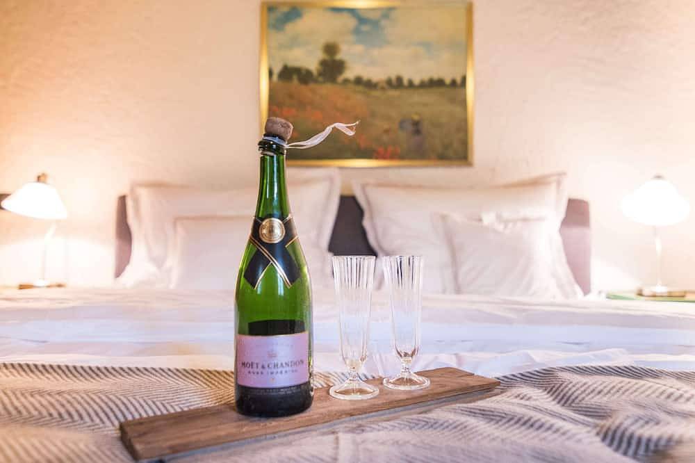 Ganze Wohnung, Ferienwohnung Yvonne 85 qm mit Terrasse und Garten, 1 separates Schlafzimmer in Samerberg, Bayerische Alpen