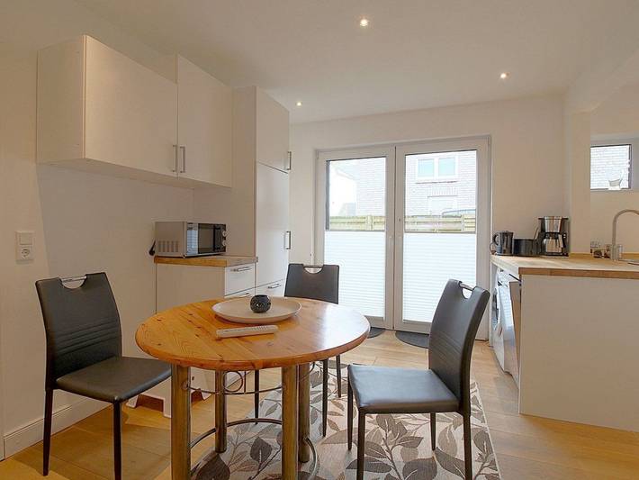 Ferienwohnung für 3 Personen, mit Garten und Terrasse in Wremen