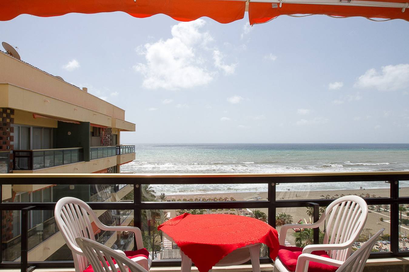 Carihuela - Frontline Beach Apartment in Torremolinos, foto 7