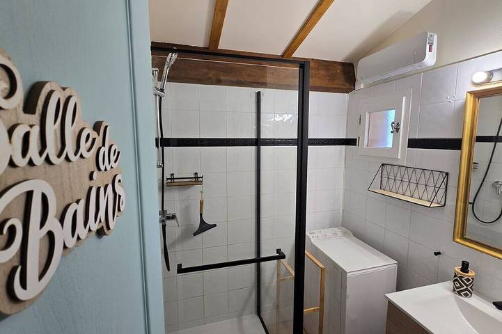 Location de vacances pour 3 personnes, avec terrasse à Aubenas - 4