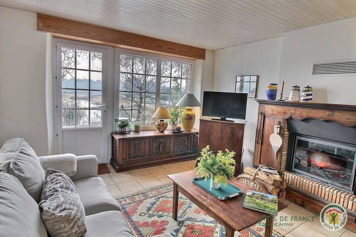Gîte pour 2 personnes, avec Jardin et Vue dans Pors Guyon