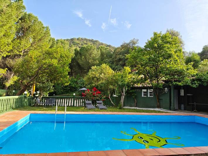 Casa rural para 6 personas, con Balcón y Terraza además de Jardín y Piscina en Constantina