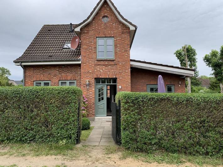 Ferienhaus in Wyk mit Schwimmbecken in Nordfriesische Inseln (Schleswig-Holstein) (Schleswig-Holstein), Wyk auf Föhr