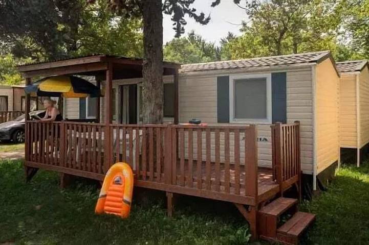 Camping pour 6 personnes à Saint-Vincent-sur-Jard