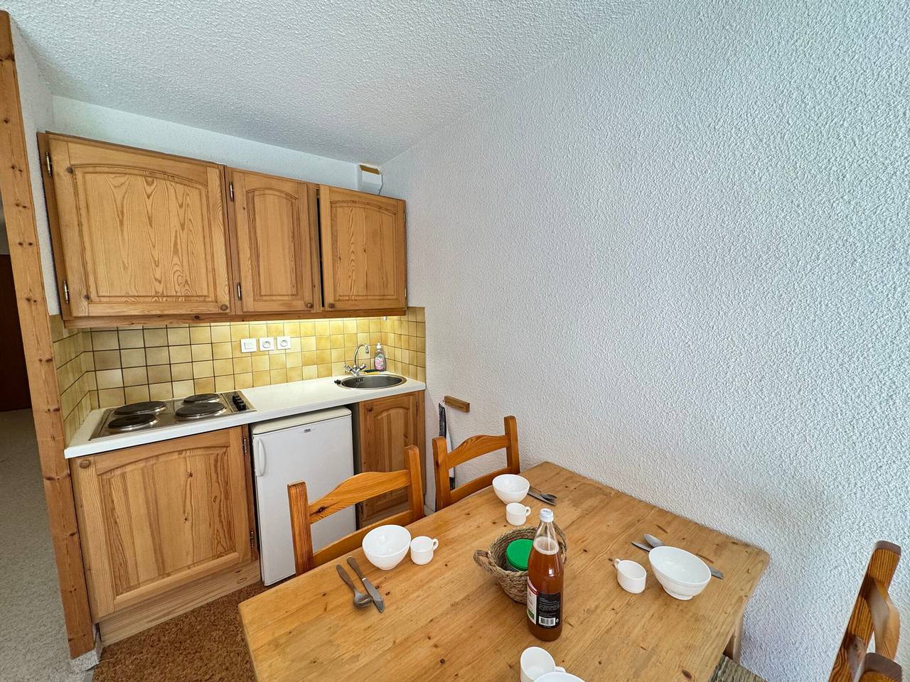 Studio entier, Studio confortable, navette pistes, parking inclus in La Salle-les-Alpes, Serre Chevalier