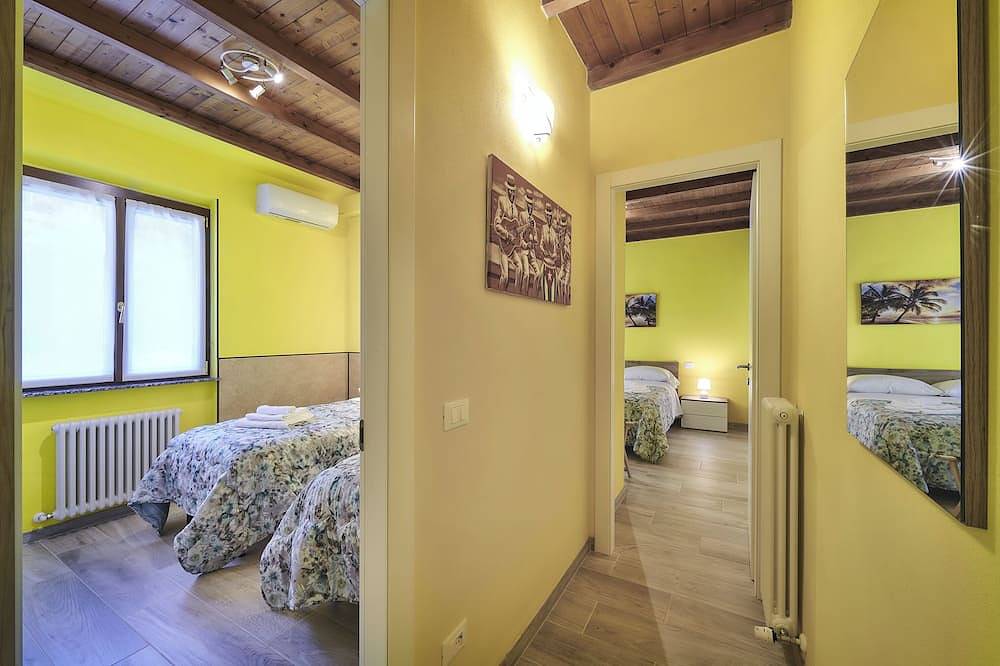 Casa Della Musica Apartment \"Lake View And Garden\" in Olcio, Mandello del Lario