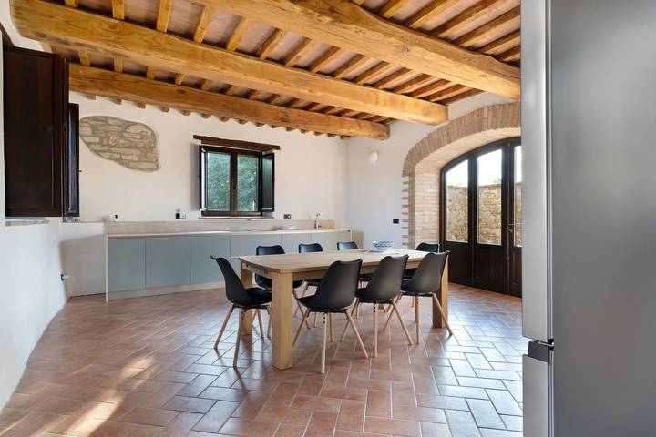 Casa rural 'Casale San Pietro' con vistas a la montaña, terraza privada y Wi-Fi in Città di Castello, Valtiberina