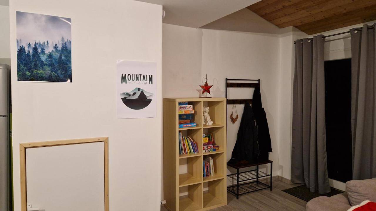 Appartement entier, Two-Bedroom Apartment in Pays de Pontarlier, Jura Francais
