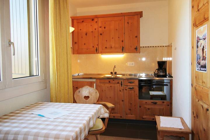 Apartamento entero, Residenza Lagrev - Studio no. 113 - type 10A - 1st floor - east in Furtschellas, Sils im Engadin/Segl