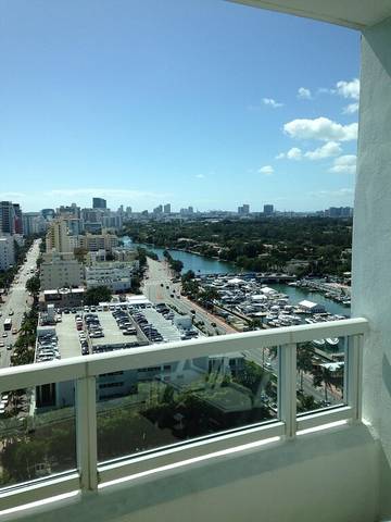 Vacation Home for 5 Guests in Miami Beach, Florida, Picture 1