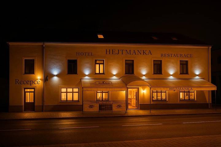 Hôtel pour 2 personnes, avec terrasse ainsi que jacuzzi et sauna, animaux acceptés à Mladá Boleslav - 3