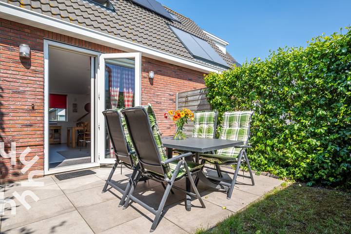 Ferienhaus für 2 Personen, mit Garten und Terrasse in Zoutelande