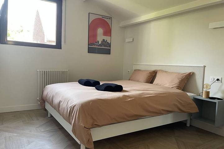 Gîte pour 10 personnes, avec Terrasse et Jardin à Lambersart - 2