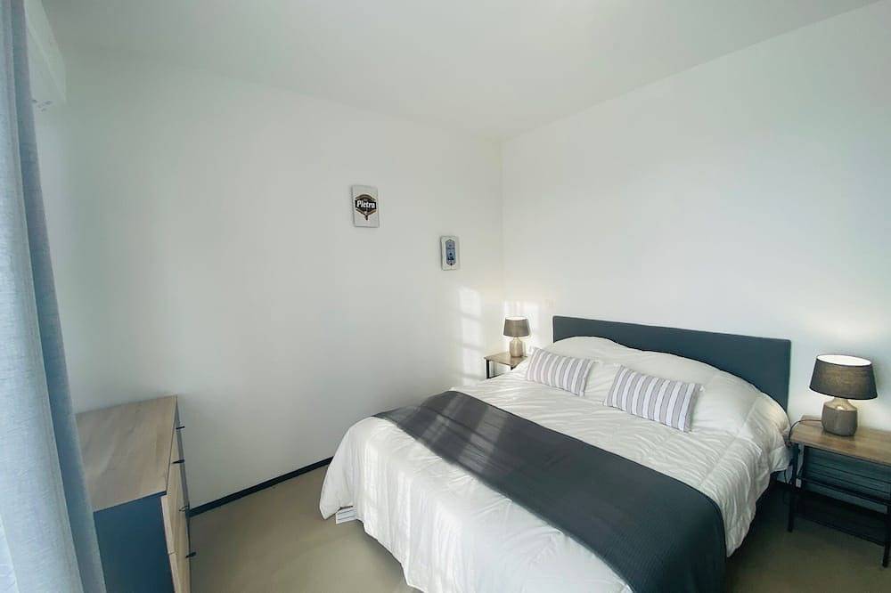 Villa 10 ' from the beach and close to rivers with private pool 12 persons in Ghisonaccia, Corte region