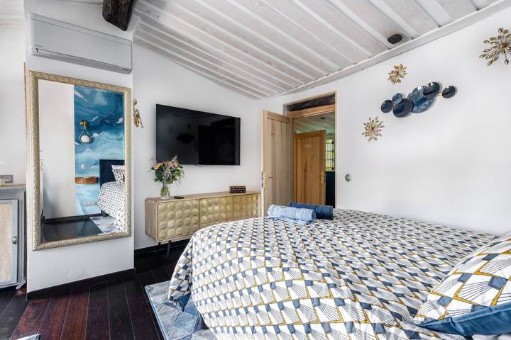 Chambre d’hôte pour 2 personnes, avec balcon et jacuzzi en Provence - 2